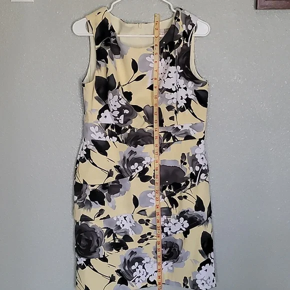 Floral Sleeveless Dress - Yellow and Black - Picture 7 of 7